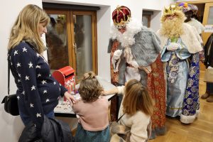 B2000C8E-2EB0-48C8-8B14-A8DCB9AEC26F-300x200